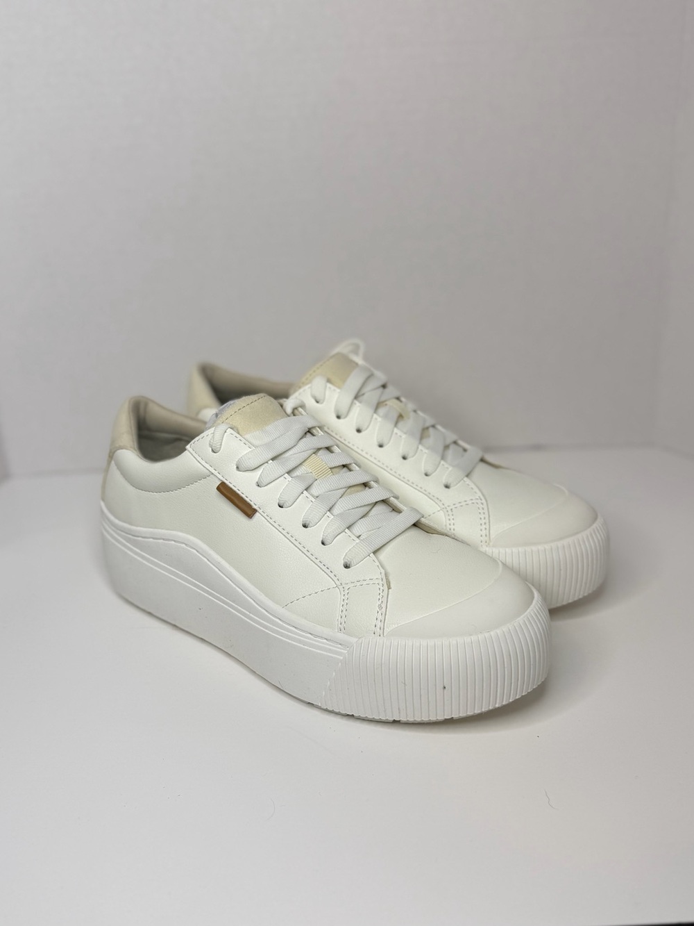 Dr Scholls Time Off Max Platform Sneakers - Picture 2 of 5